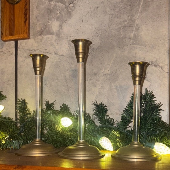 Vintage Lucite & Brass Candlesticks Set of 3 Hollywood Regency Palm Beach Glam - Picture 3 of 17